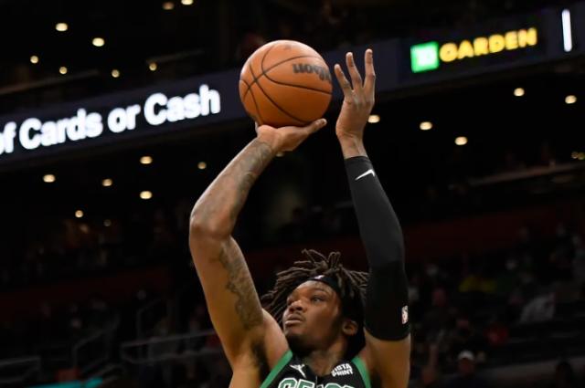 体育娱乐-罗威打破尘封49年纪录 凯尔特人仍需要他做得更好