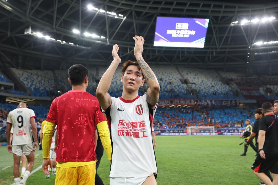 体育娱乐-成都蓉城5轮不败!13分领跑中超,4战国安不败,延续5纪录